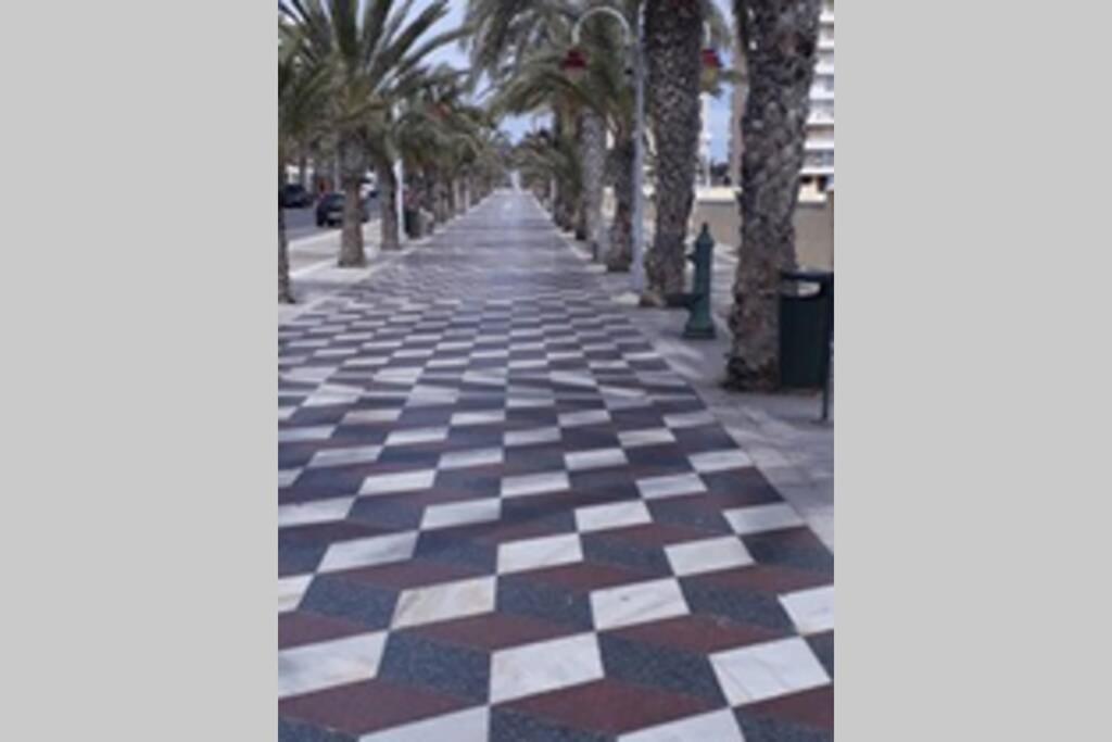 Aurora Beachhouse 300M From The Beach With Large Beaitiful Terrace آريناليس ديل سول المظهر الخارجي الصورة